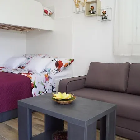 Studio Apartman *