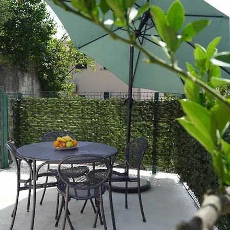 Studio Apartman Podstrana